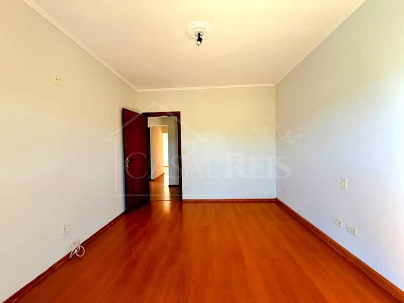 Quarto vazio com paredes